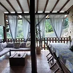 Maisons Des Fleurs Сasa de vacaciones *