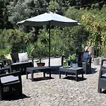 Holiday home Maisons Des Fleurs *