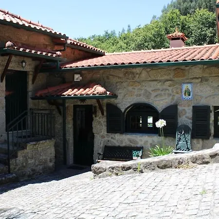 Maisons Des Fleurs *