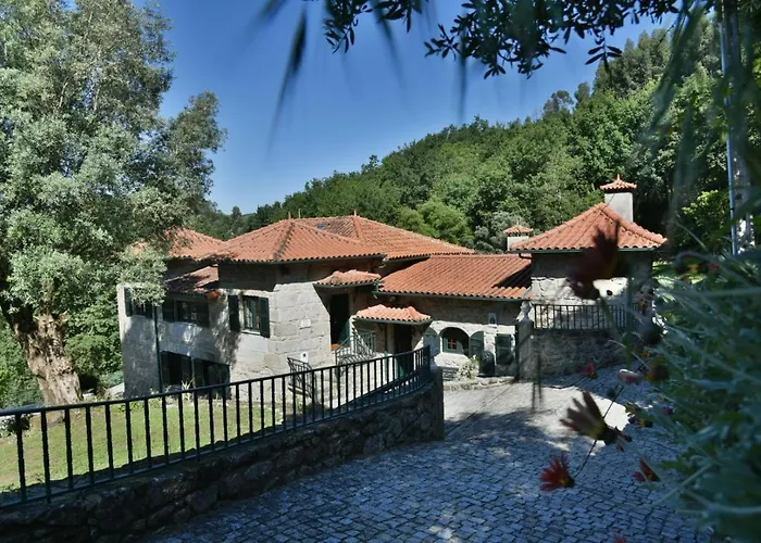 Maisons Des Fleurs Sande (Braga)