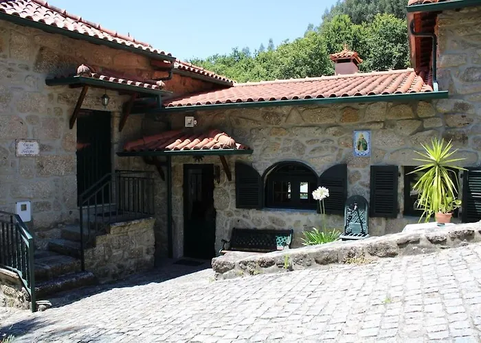 Maisons Des Fleurs *