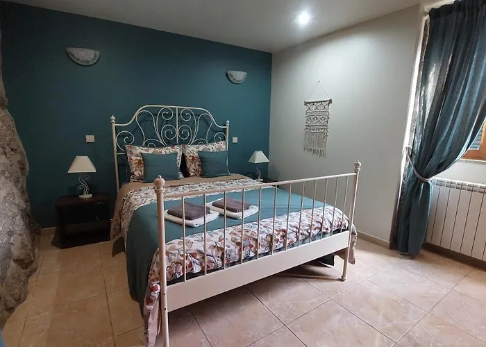 Maisons Des Fleurs * Sande (Braga)